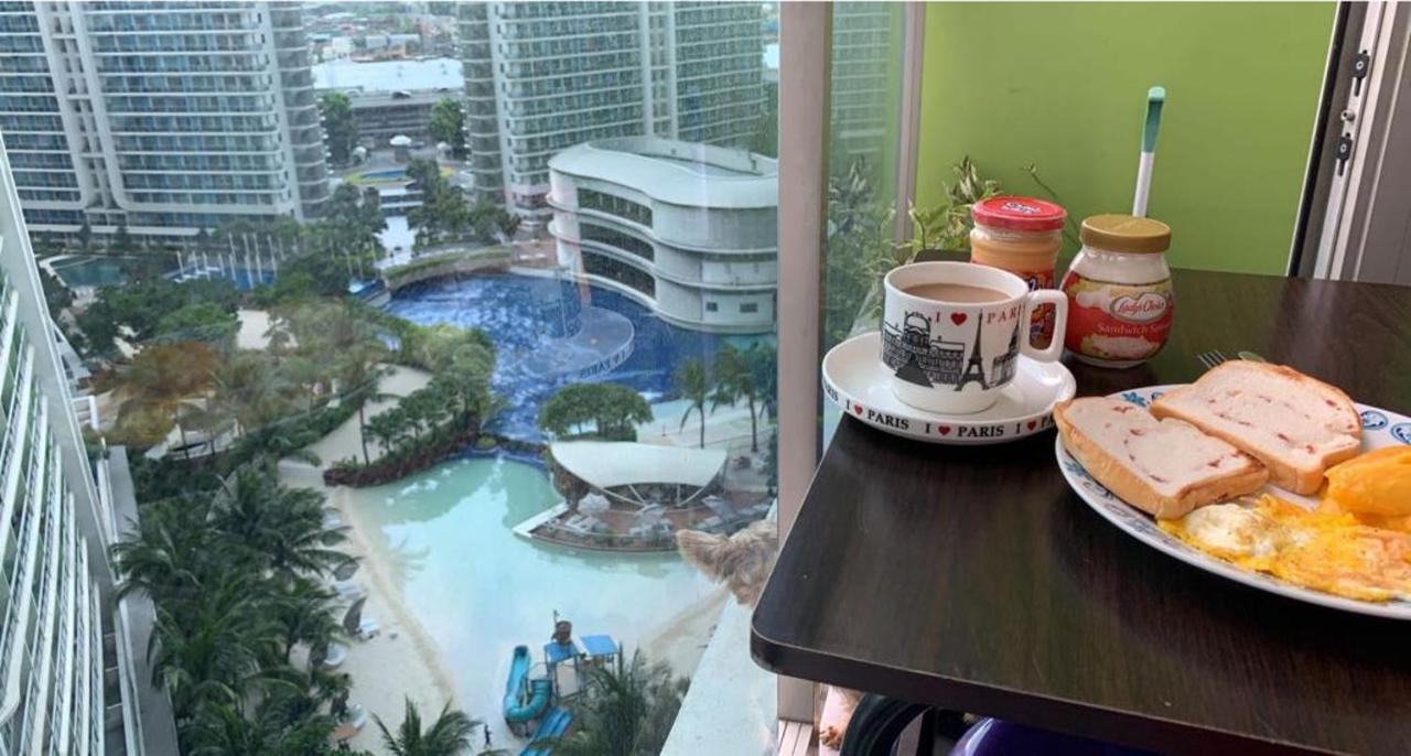 Azure Urban Resort Paranaque City Esterno foto
