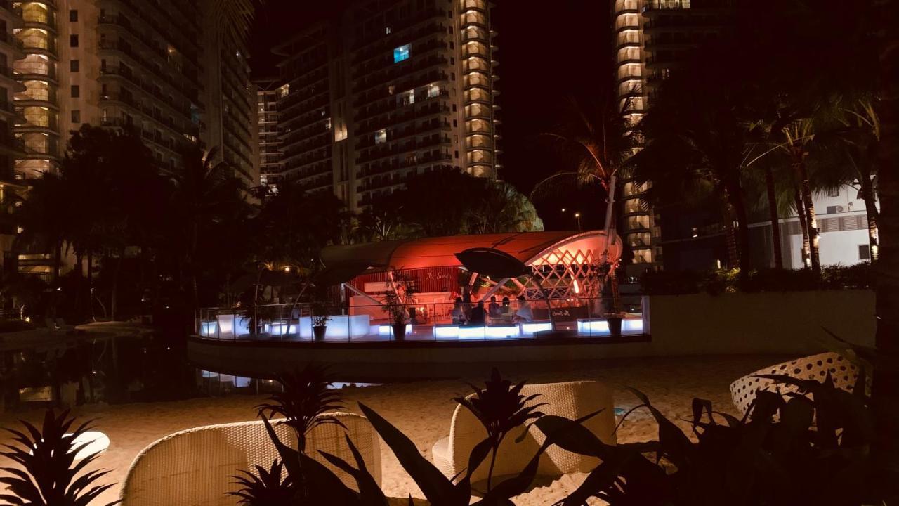 Azure Urban Resort Paranaque City Esterno foto