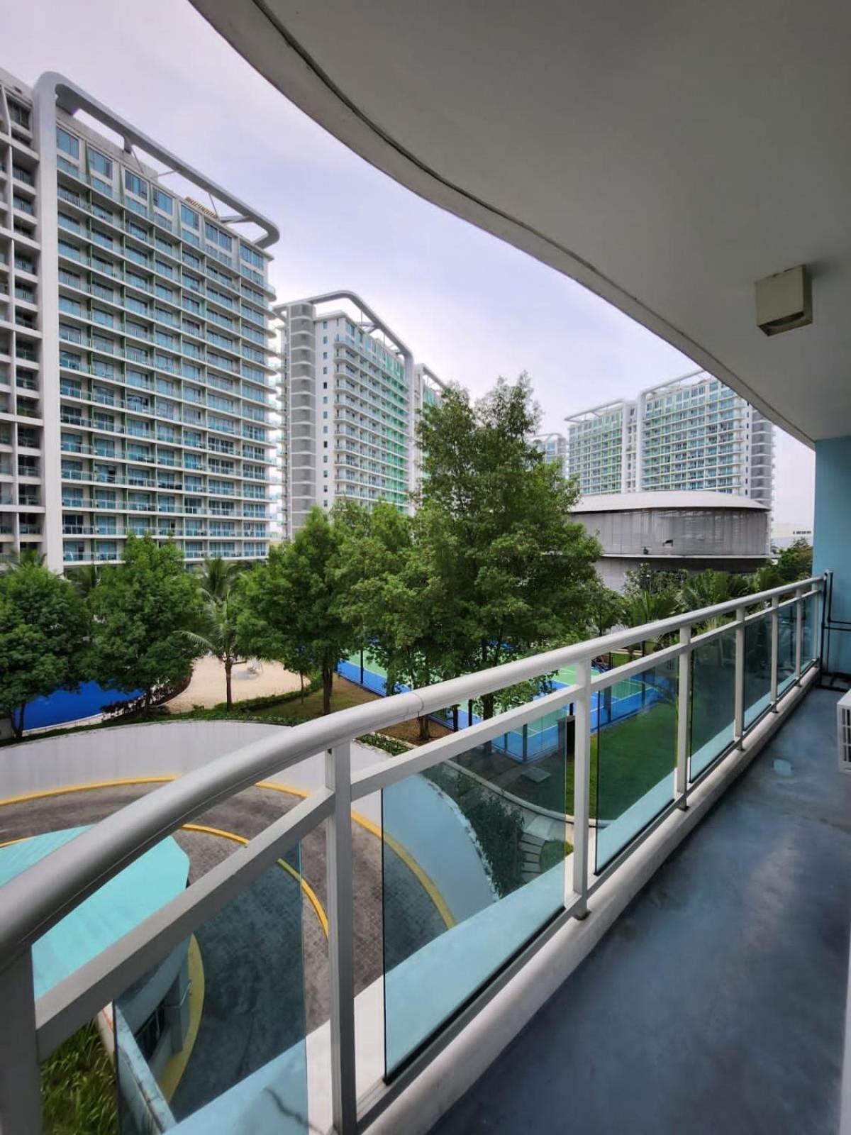 Azure Urban Resort Paranaque City Esterno foto